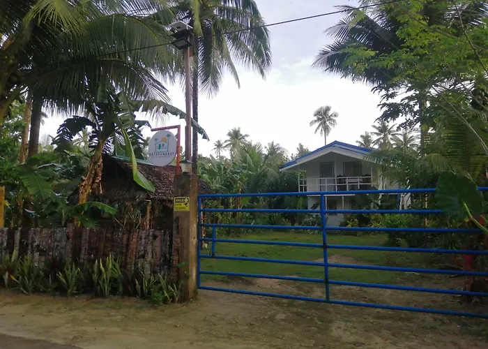Bayay Ni Nanay Bed & Breakfast In Magpupungko Beach Road